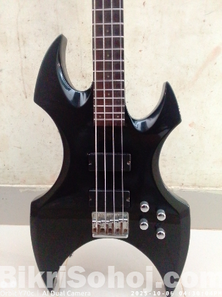 Bass guiter
